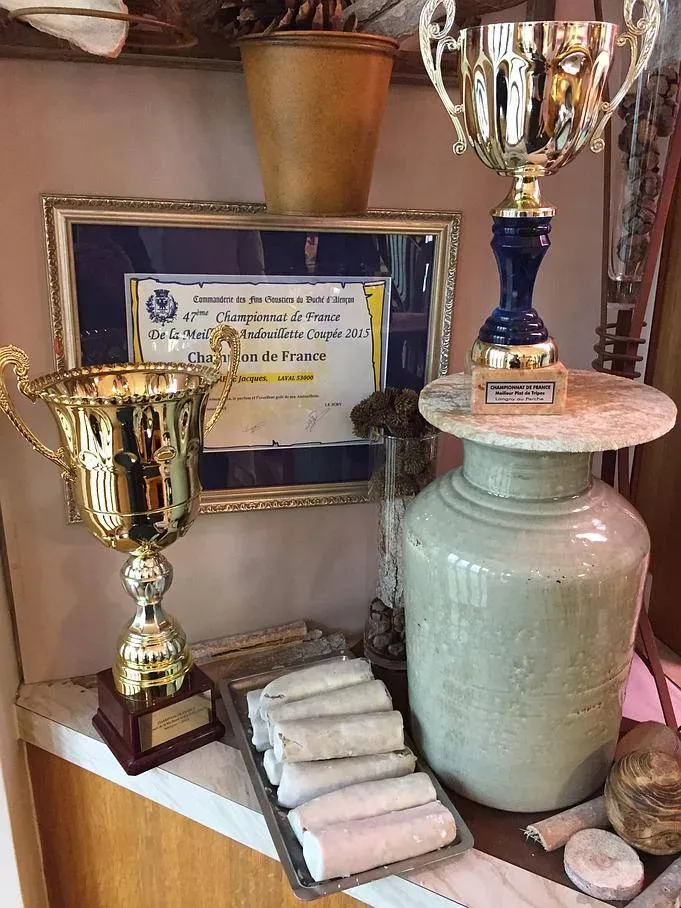 chamion de France meilleure andouillette coupée 2015
